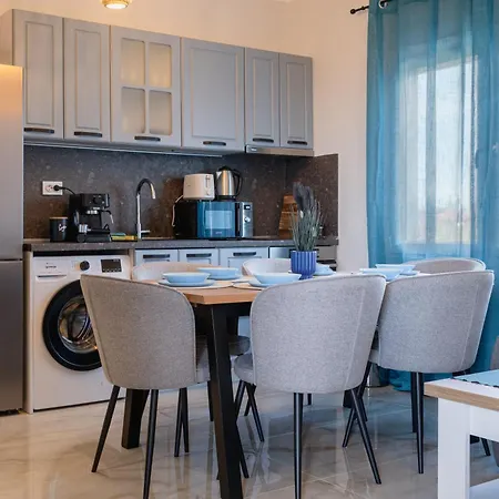 Nero Blu By The Sea Apartman *